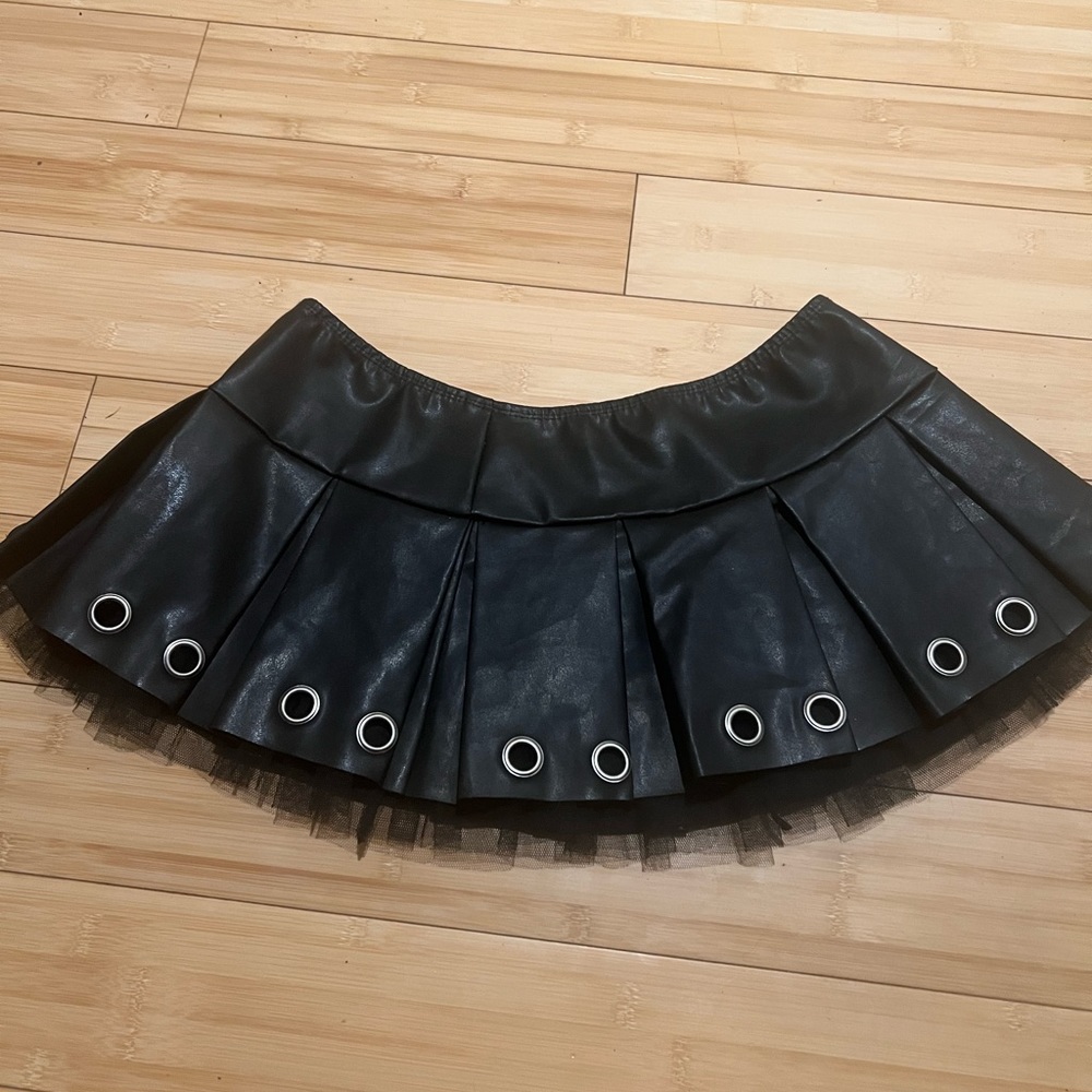 Costume PVC and tulle mini skirt
